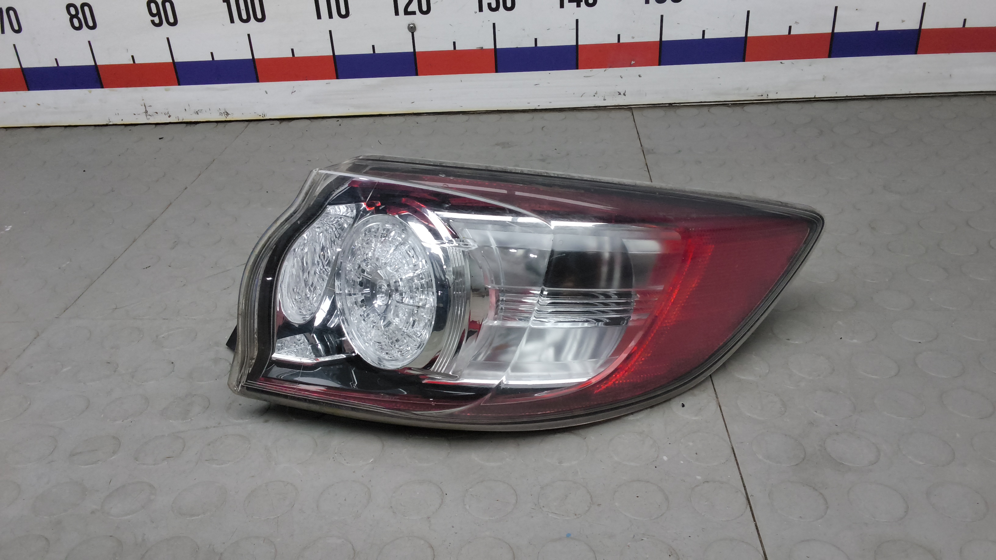 Фонарь задний правый Mazda 3 2