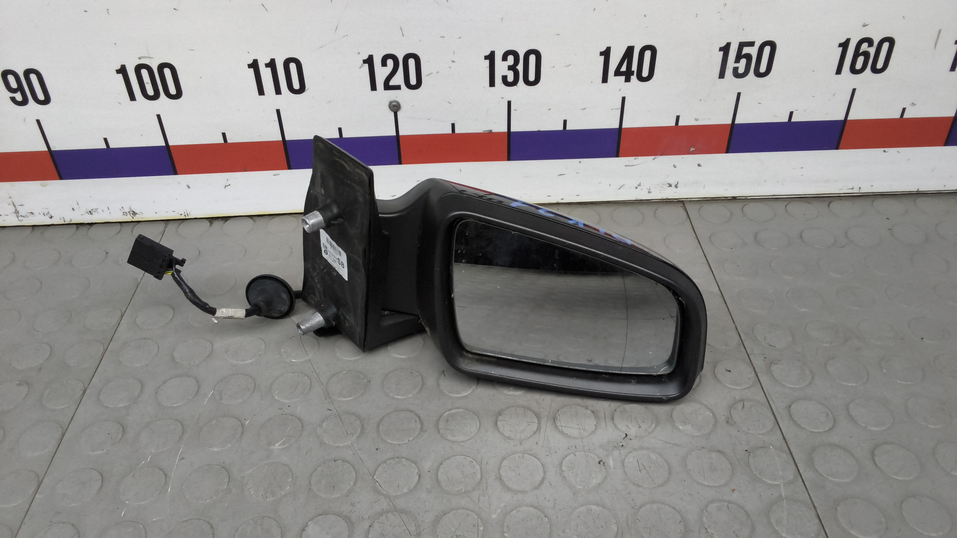 Зеркало наружное правое Opel Zafira B