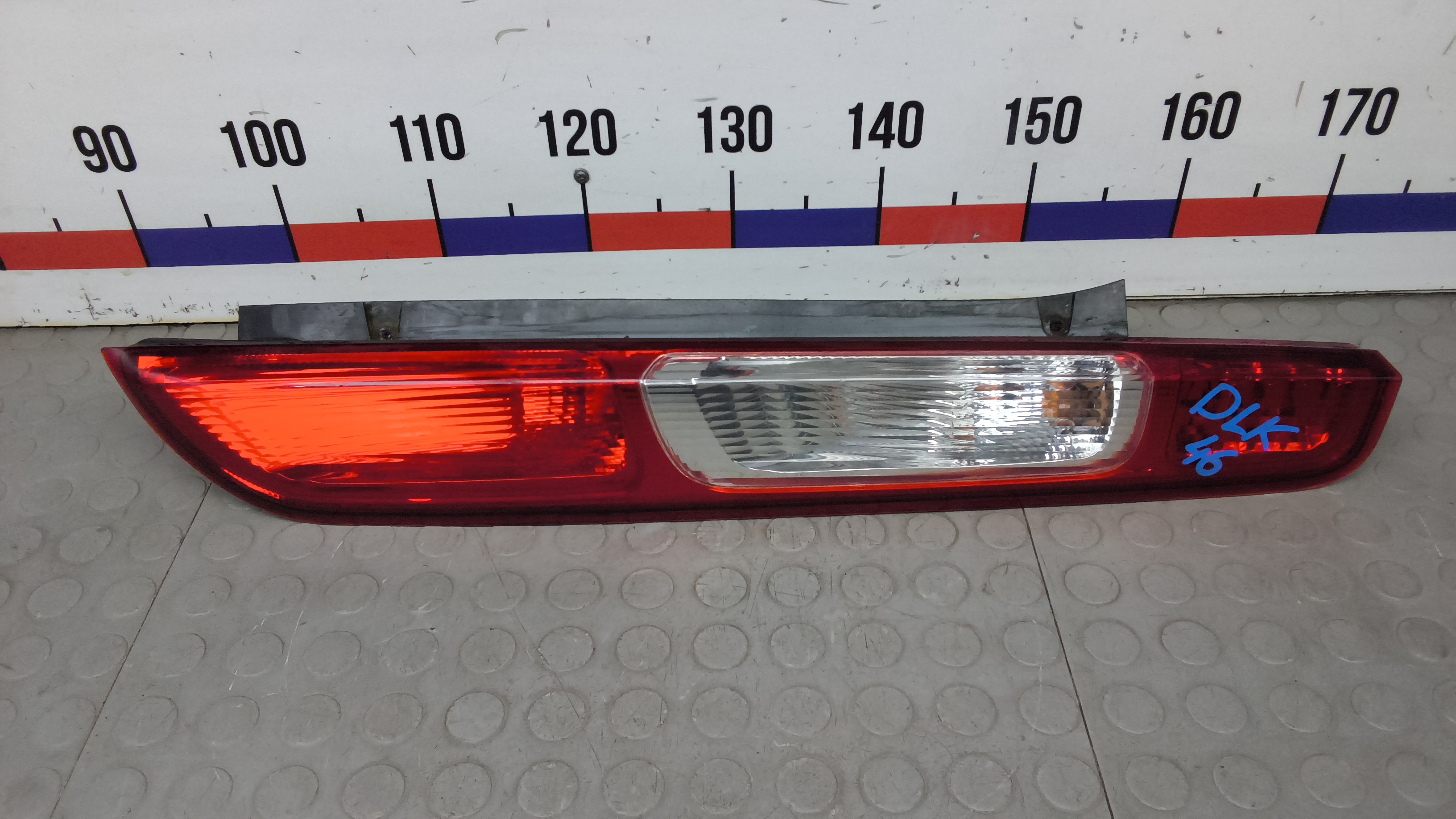 Фонарь задний правый Ford Focus 2