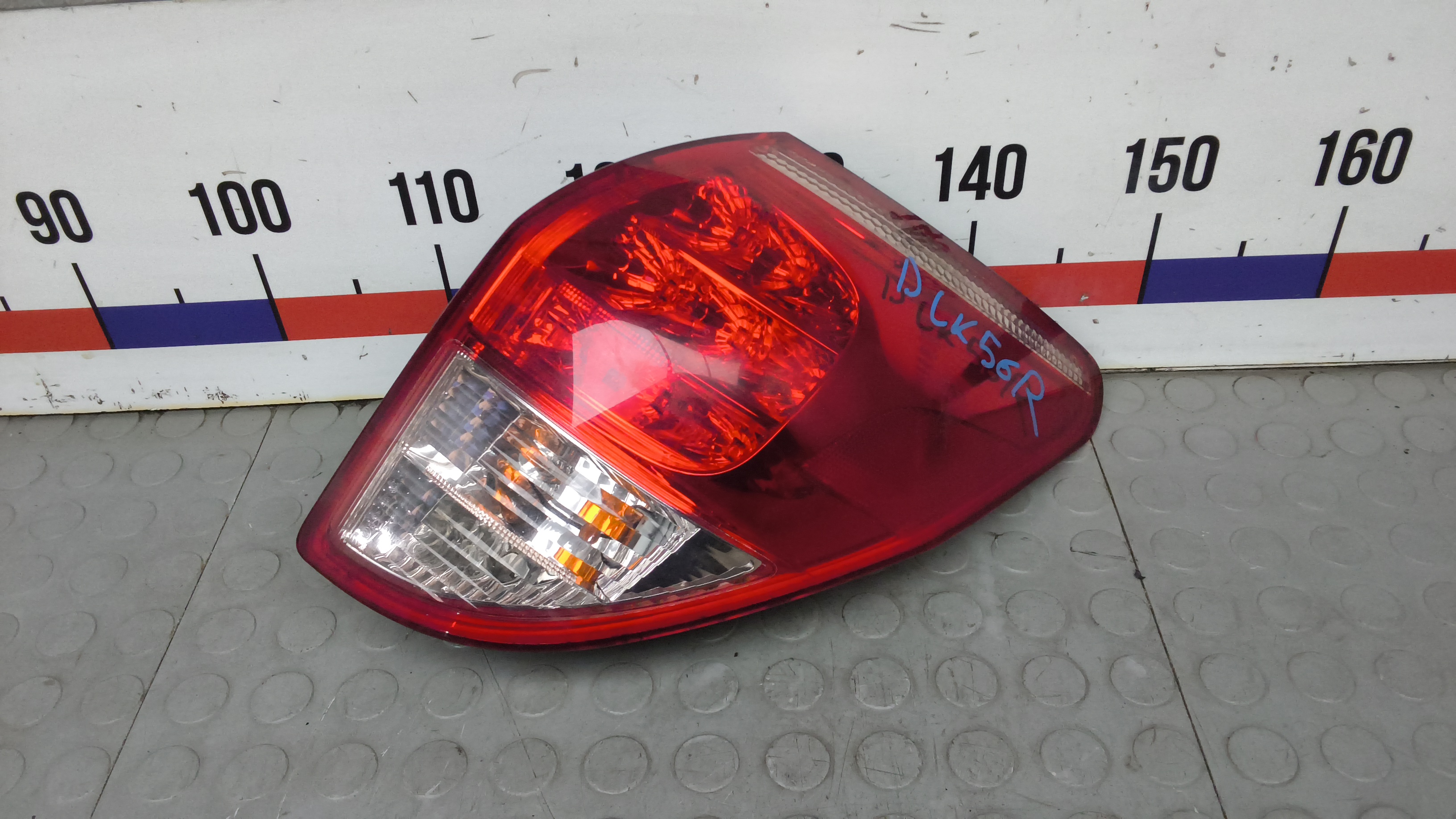 Фонарь задний правый Toyota RAV4 XA30