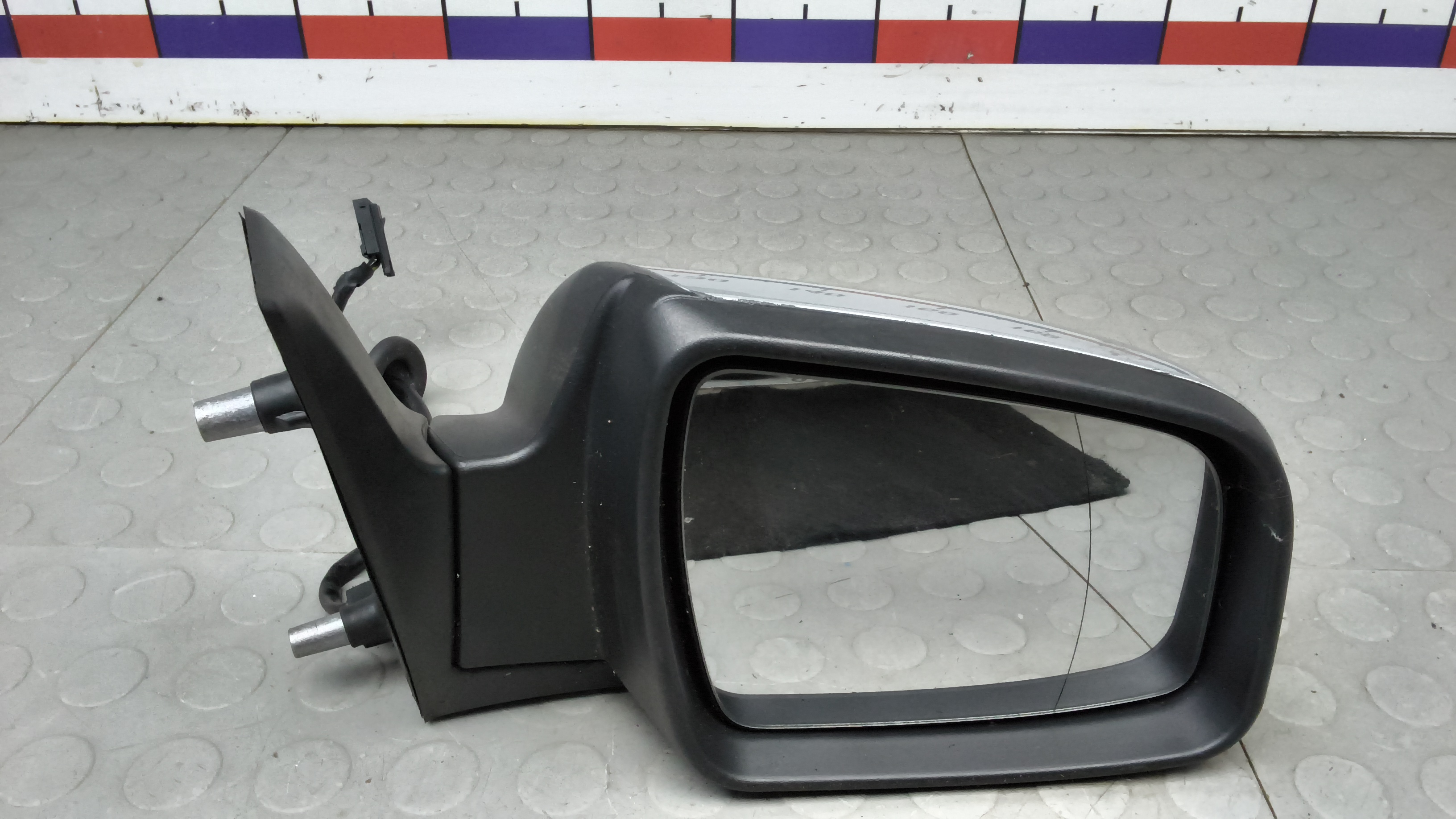 Зеркало наружное правое Opel Zafira B