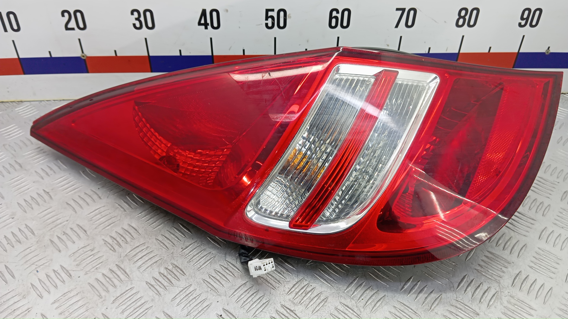 Фонарь задний левый Hyundai i30 FD