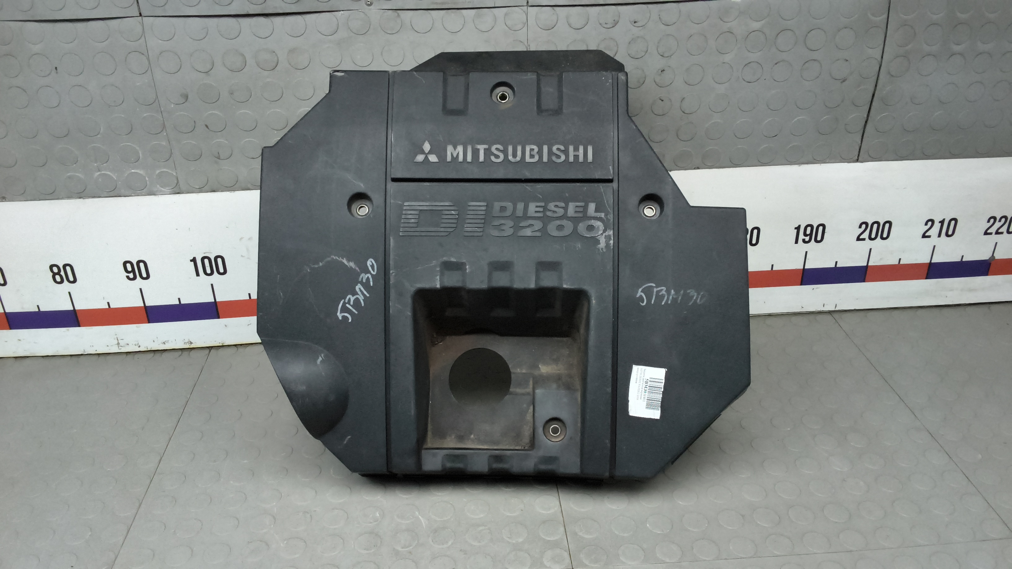 Защита двигателя верхняя Mitsubishi Pajero 3