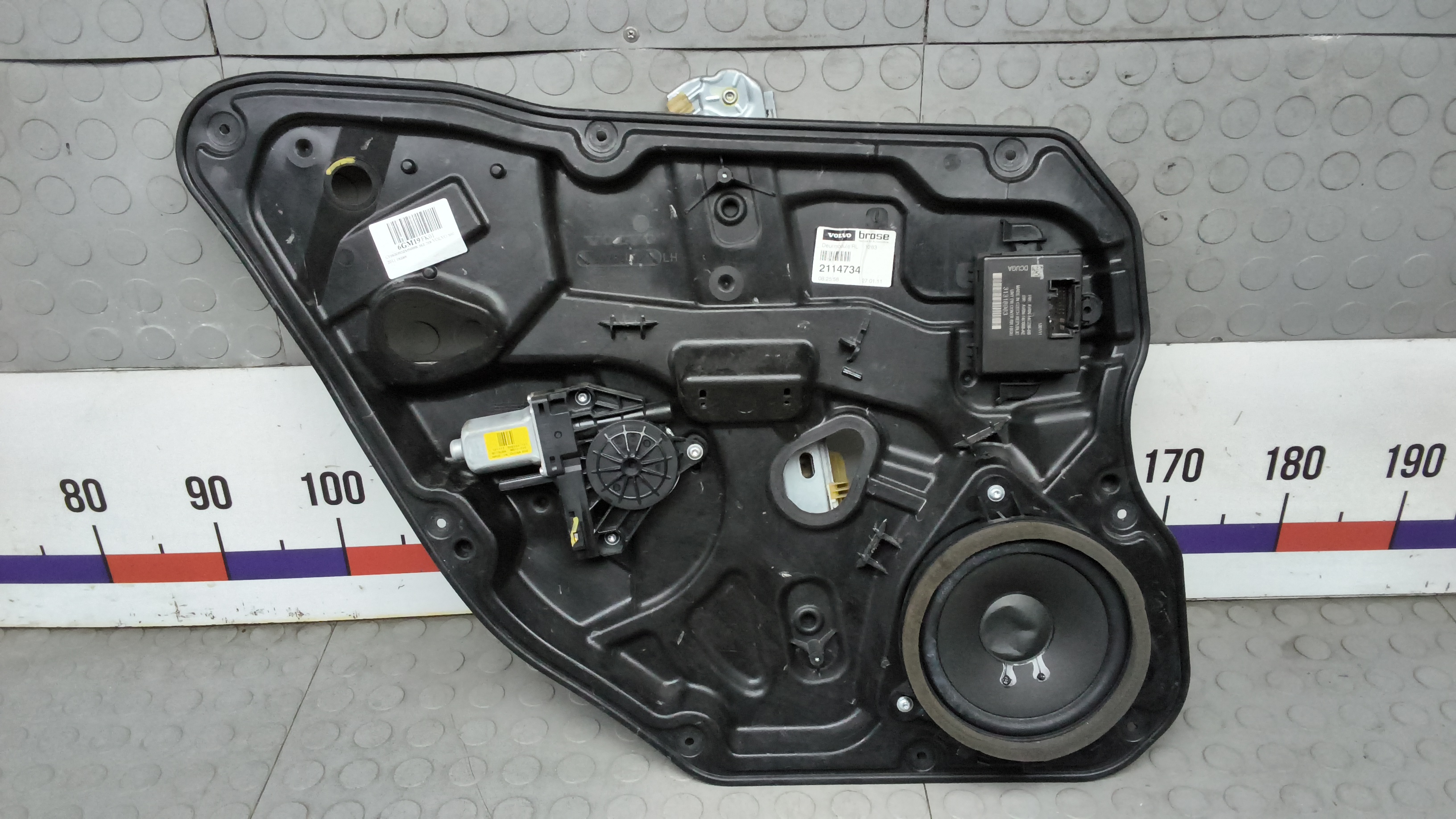 Стеклоподъемник задний левый Volvo S60 2