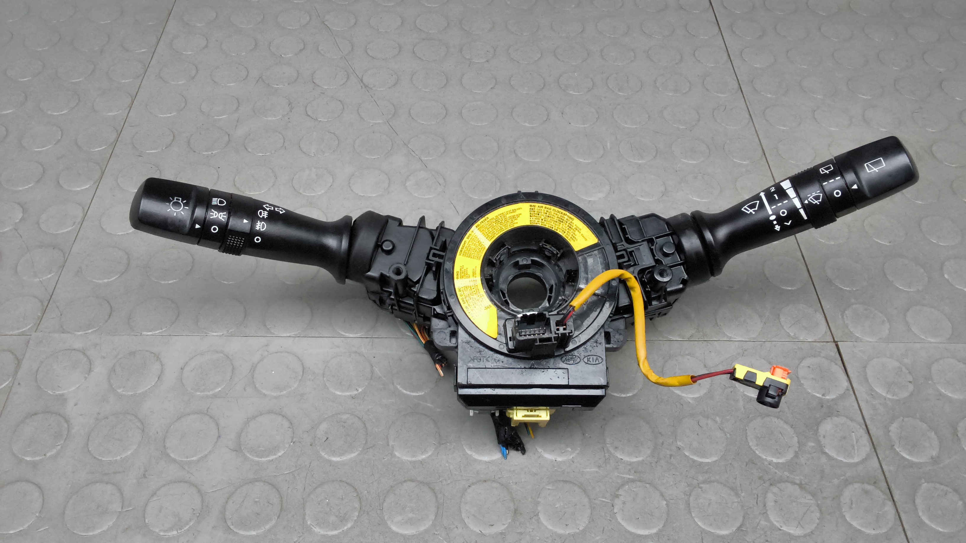 Переключатель поворотов и дворников (стрекоза) Kia Ceed 2 (JD)
