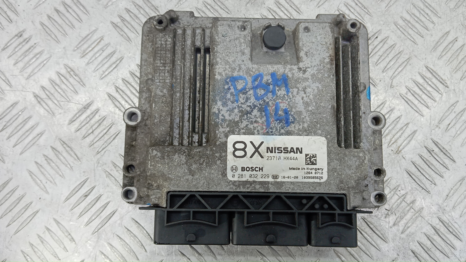 Блок управления двс Nissan X-Trail