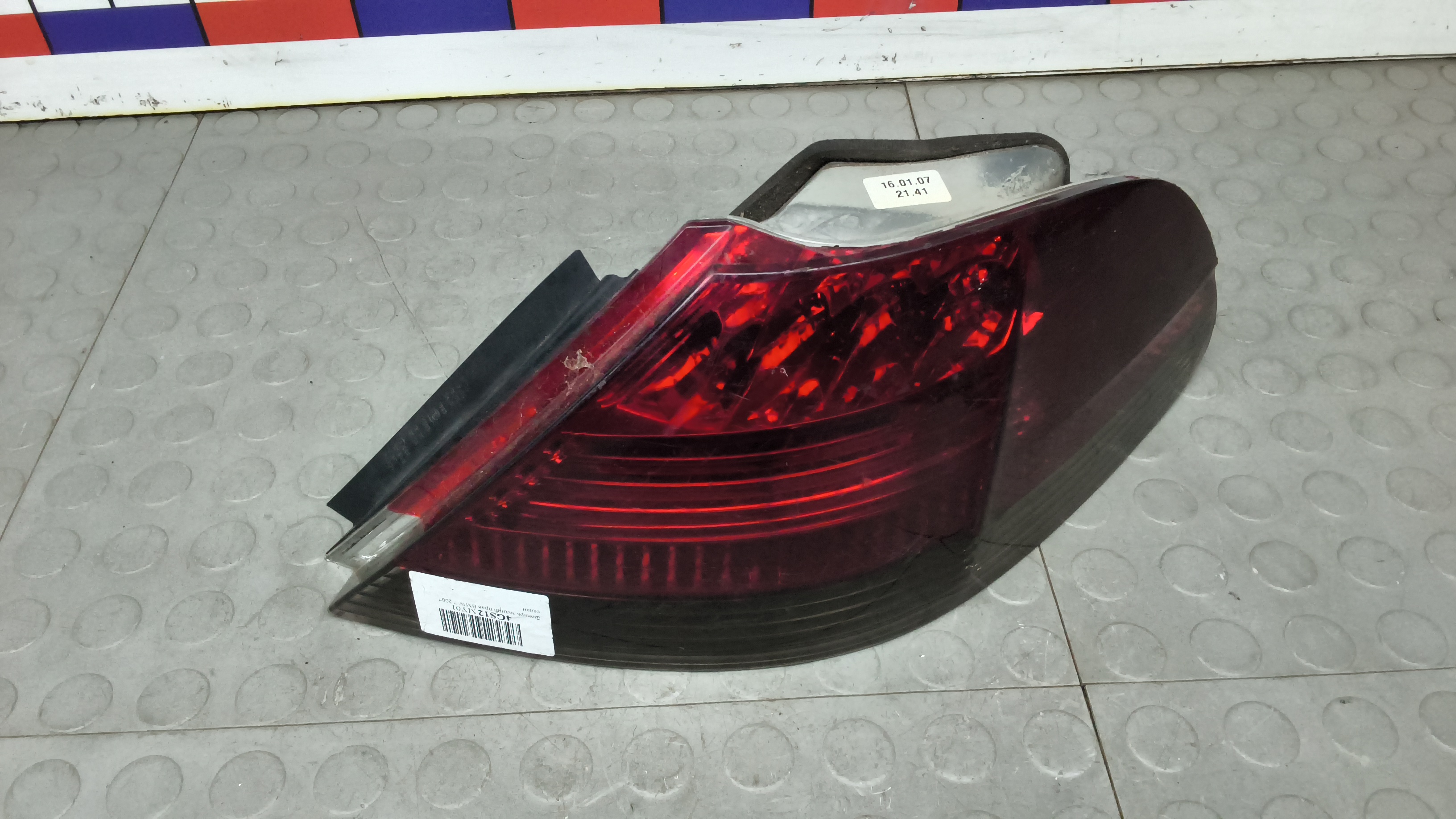 Фонарь задний правый BMW 7 Series E65