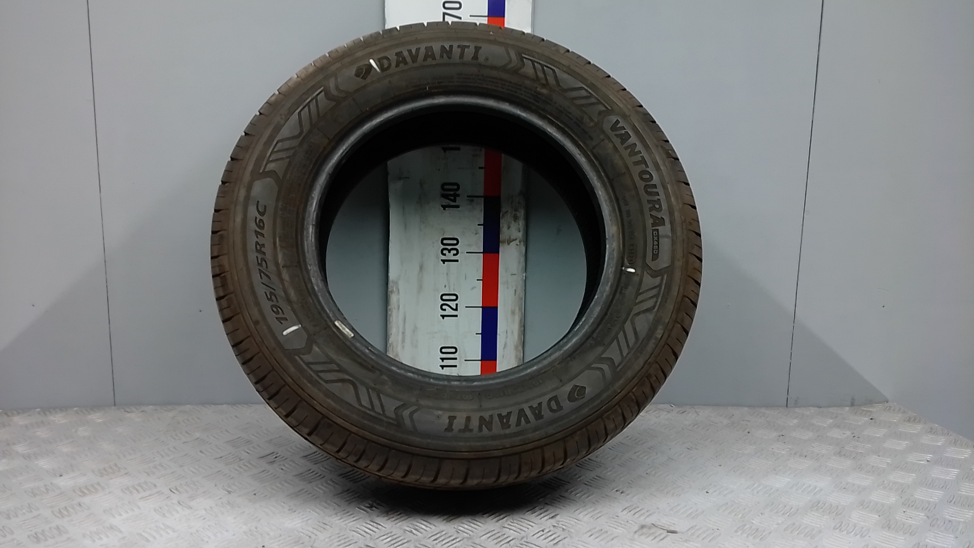 Шина Ford Transit 8