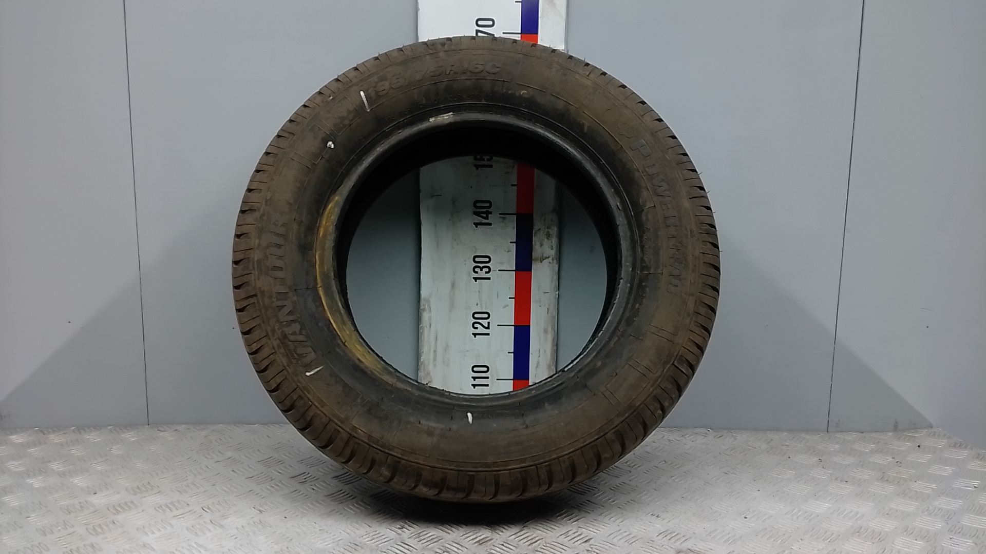Шина Ford Transit 8
