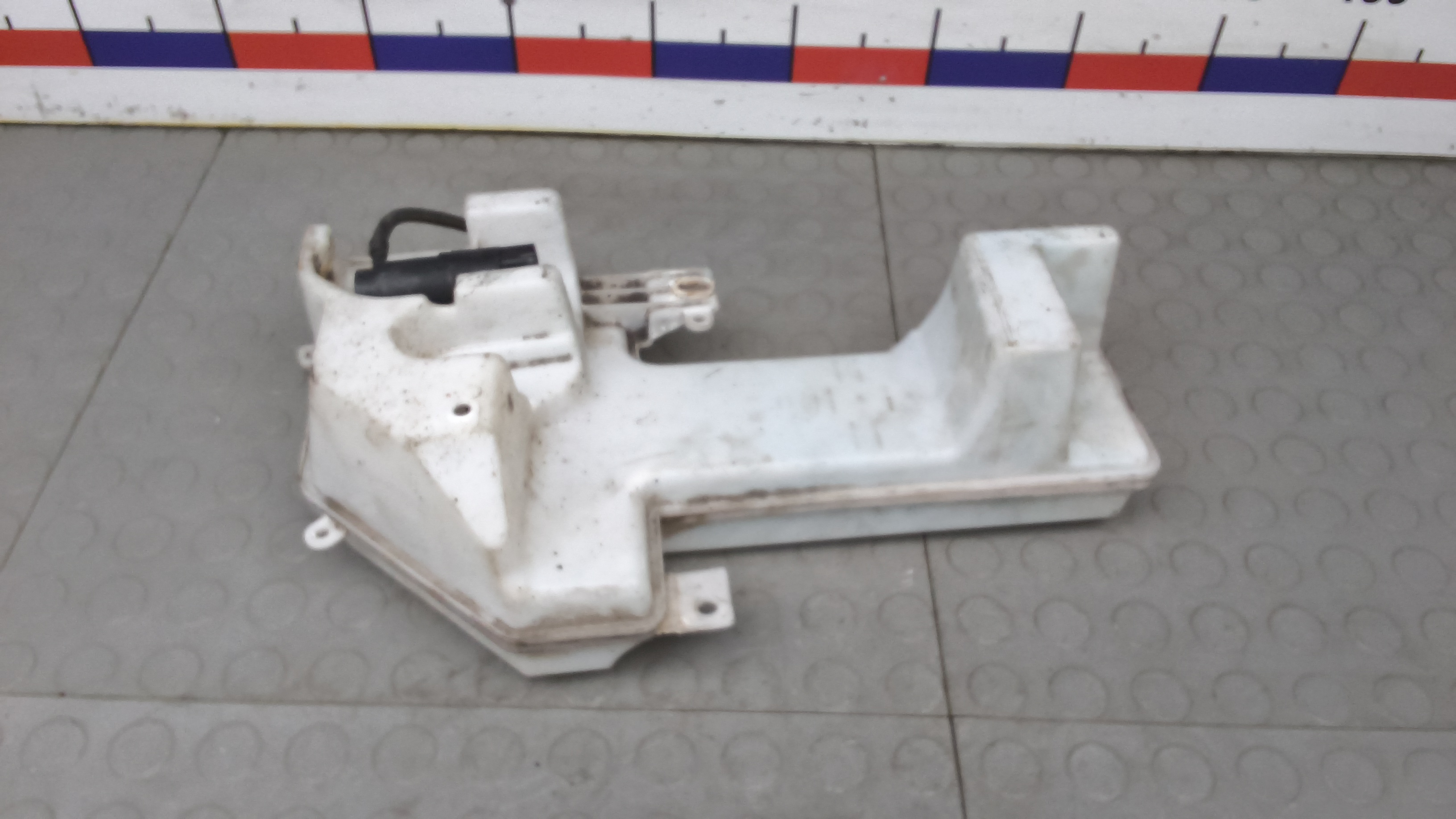 Бачок омывателя Ford Transit 8
