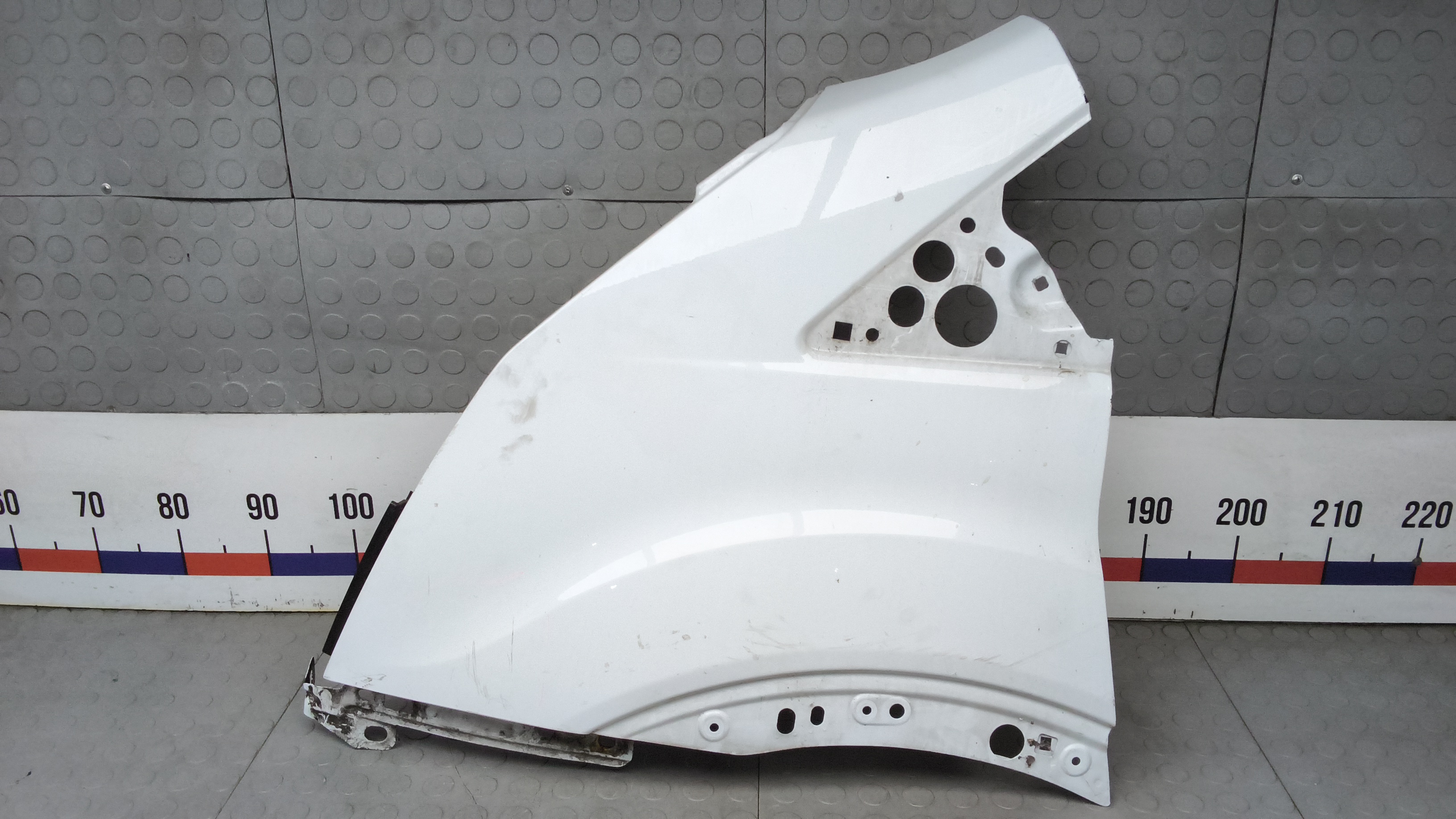 Крыло переднее левое Ford Transit 8