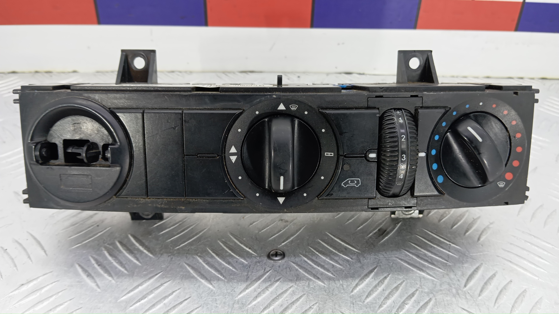 Блок управления печки и климат-контроля Volkswagen Crafter 1