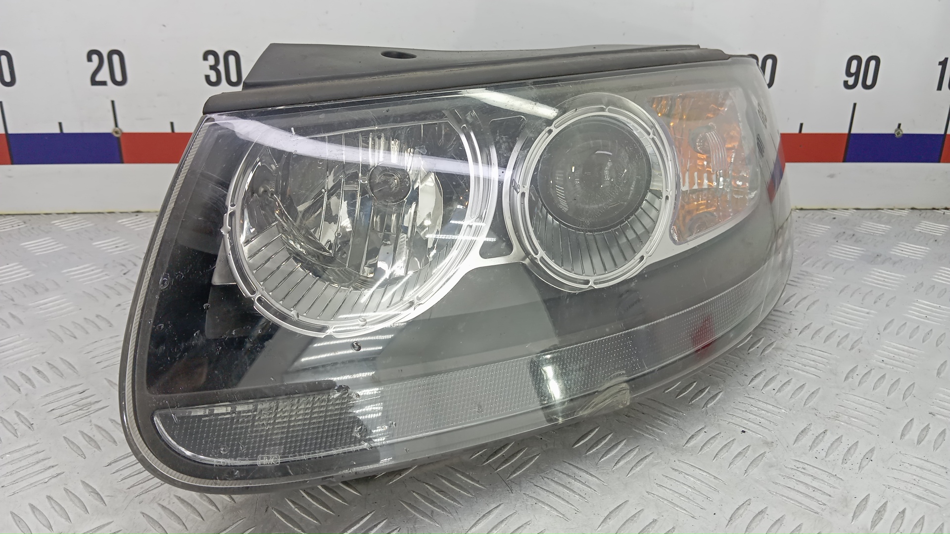Фара левая Hyundai Santa Fe 2