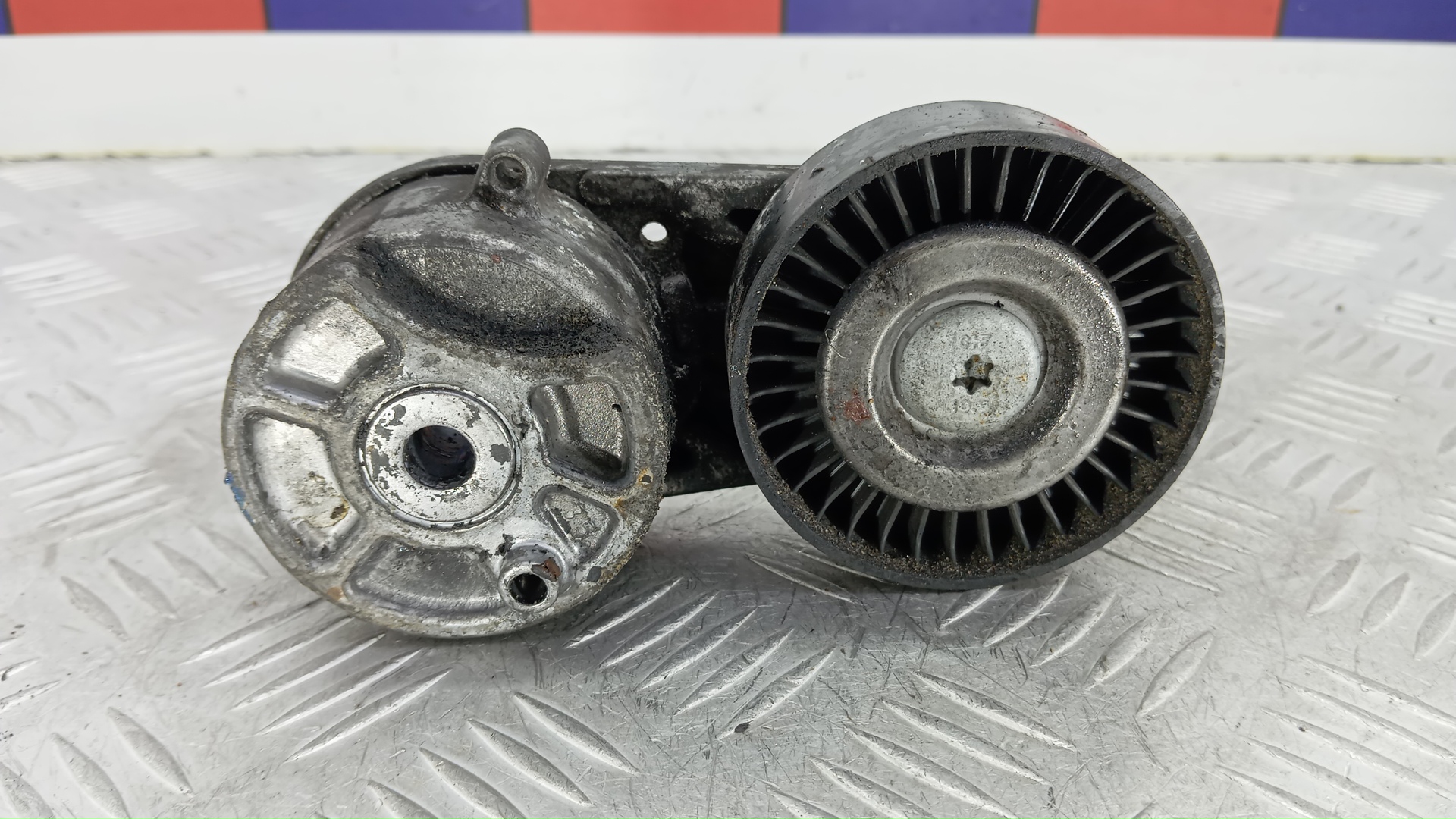 Механизм натяжения ремня (цепи) дизельный Ford Transit 8