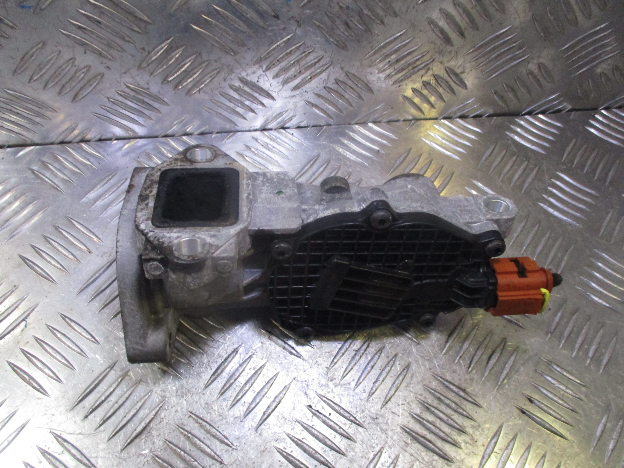 Клапан EGR дизельный Chevrolet Cruze